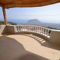 Villa at the seaside in Turkey, Alanya, 300 sq.m.