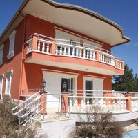 Вилла у моря в Турции, Аланья, 110 кв.м.