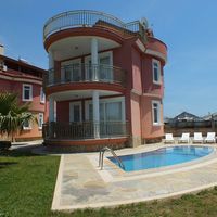 Villa at the seaside in Turkey, Alanya, 200 sq.m.