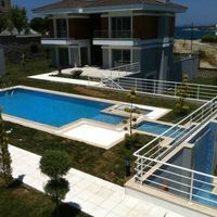 Villa at the seaside in Turkey, Izmir, 270 sq.m.