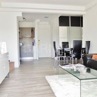 Flat in France, Cannes, 46 sq.m.