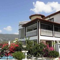 Вилла у моря в Турции, Аланья, 330 кв.м.