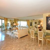 Apartment at the seaside in France, Cannes, 130 sq.m.