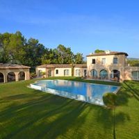 Villa in France, Mougins, 500 sq.m.