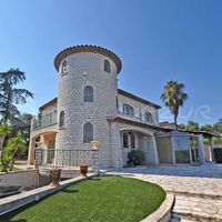 Villa at the seaside in France, Antibes, 240 sq.m.