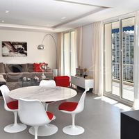 Apartment at the seaside in France, Cannes, 106 sq.m.
