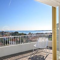 Apartment at the seaside in France, Cannes, 72 sq.m.
