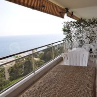 Apartment at the seaside in France, Golfe-Juan, 104 sq.m.