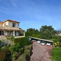 Villa at the seaside in France, Golfe-Juan, 300 sq.m.