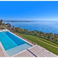 Villa at the seaside in France, Cannes, 660 sq.m.