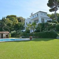 Villa at the seaside in France, Antibes, 350 sq.m.