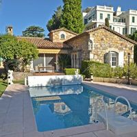 Villa in France, Cannes, 180 sq.m.