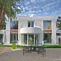 Villa in France, Cannes, 289 sq.m.