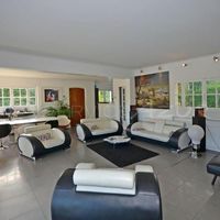 Villa in France, Mougins, 180 sq.m.