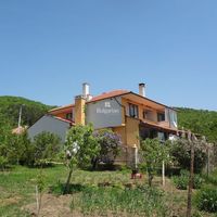 Дом в Болгарии, Варненская область, Горица, 263 кв.м.