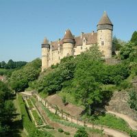 Castle in France, Centre-Val de Loire, Bourges, 1000 sq.m.