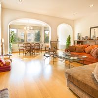 Rental house in Spain, Catalunya, Barcelona, 397 sq.m.