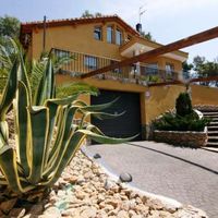 House in Spain, Catalunya, Barcelona, 206 sq.m.