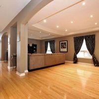 House in Canada, Toronto, 360 sq.m.