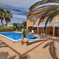 Дом в Испании, Каталония, Жирона, 319 кв.м.