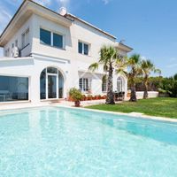 Villa in the mountains, by the lake, at the seaside in Spain, Catalunya, Sitges, 300 sq.m.