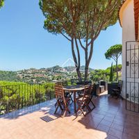 Вилла в горах, у моря в Испании, 243 кв.м.