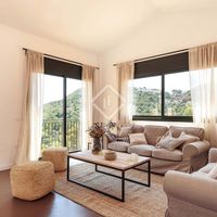 Вилла у моря в Испании, Каталония, Багур, 181 кв.м.