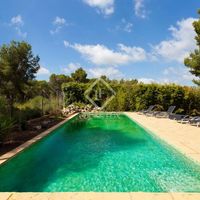 Villa in the big city, in the mountains, at the seaside in Spain, Catalunya, Sitges, 660 sq.m.