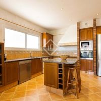 Villa in the big city, at the seaside in Spain, Catalunya, Sitges, 280 sq.m.