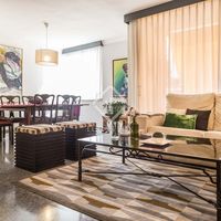 Апартаменты в большом городе в Испании, Валенсия, 216 кв.м.