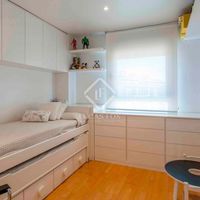 Апартаменты в большом городе в Испании, Валенсия, 136 кв.м.