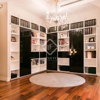 Апартаменты в большом городе в Испании, Валенсия, 223 кв.м.