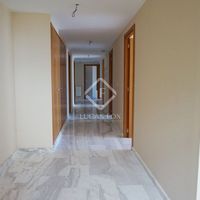 Апартаменты в большом городе в Испании, Валенсия, 212 кв.м.