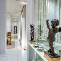 Апартаменты в большом городе в Испании, Валенсия, 160 кв.м.