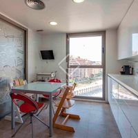 Апартаменты в большом городе в Испании, Валенсия, 135 кв.м.