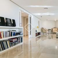 Apartment in the big city in Spain, Comunitat Valenciana, 420 sq.m.