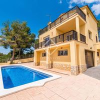 Villa in Spain, Catalunya, Sitges, 273 sq.m.