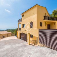 Villa in Spain, Catalunya, Sitges, 273 sq.m.