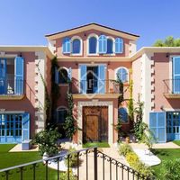 Villa in the mountains, by the lake in Spain, Catalunya, Sitges, 700 sq.m.