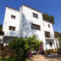 Villa in the mountains, at the seaside in Spain, Catalunya, Sitges, 326 sq.m.