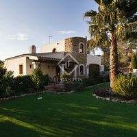 Villa in Spain, Catalunya, Sitges, 351 sq.m.