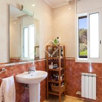 Villa in Spain, Catalunya, Sitges, 250 sq.m.