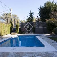 Villa in the mountains, at the seaside in Spain, Catalunya, Sitges, 295 sq.m.