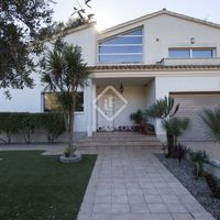 Villa in the mountains, at the seaside in Spain, Catalunya, Sitges, 295 sq.m.