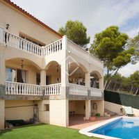 Villa in the mountains, at the seaside in Spain, Catalunya, Sitges, 320 sq.m.