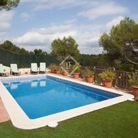 Villa in the mountains, at the seaside in Spain, Catalunya, Sitges, 320 sq.m.