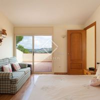 Villa in the mountains, at the seaside in Spain, Catalunya, Sitges, 320 sq.m.