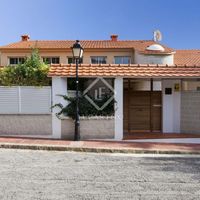 Villa in the big city, in the mountains, at the seaside in Spain, Catalunya, Sitges, 594 sq.m.