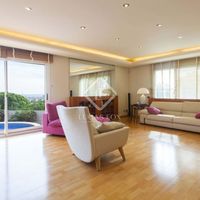 Villa in the big city, in the mountains, at the seaside in Spain, Catalunya, Sitges, 594 sq.m.