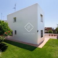 Villa in Spain, Catalunya, Sitges, 194 sq.m.